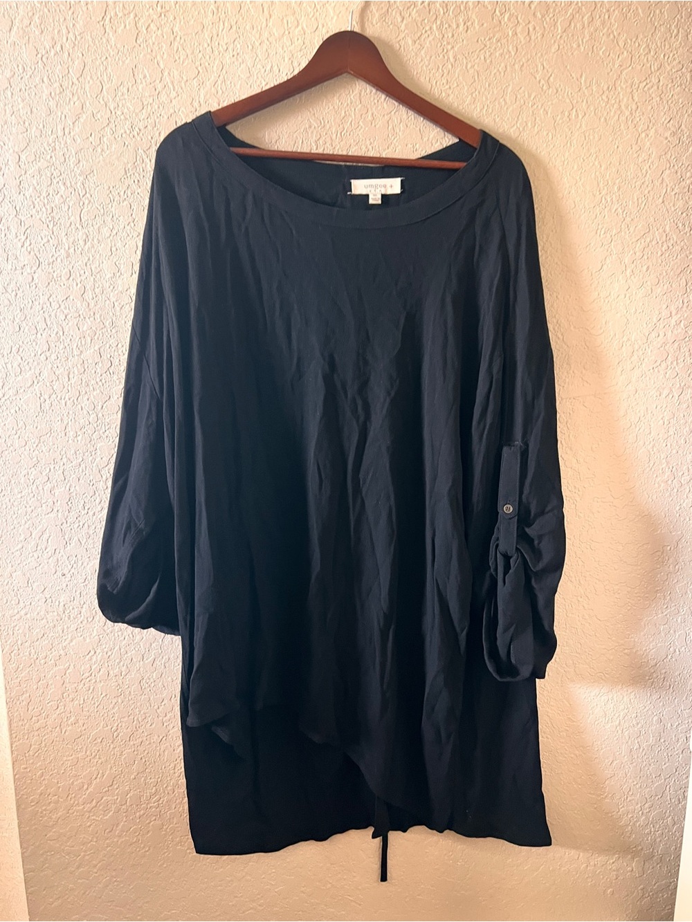 Umgee Tunic Black Oversized with Roll-Tab Sleeves and Corset Style Back XL